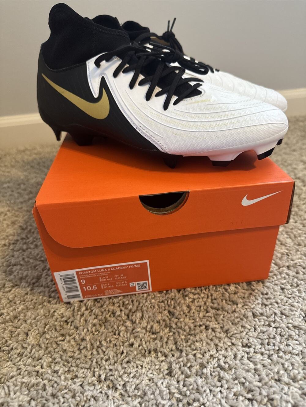 Phantom Luna II Elite FG Men's New Size 9 White/black Gold